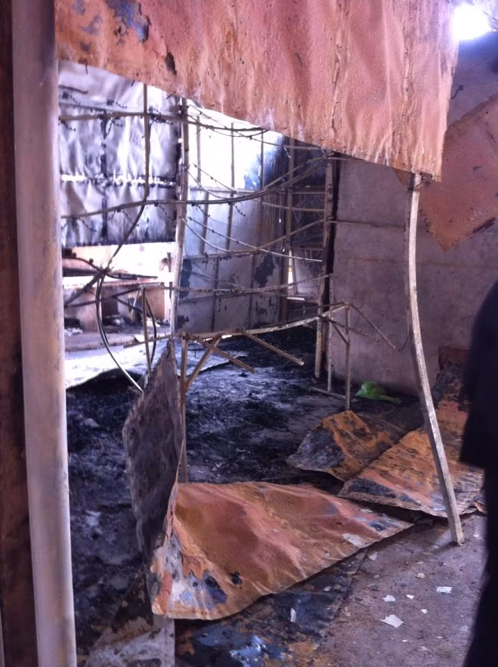 Đến thời điểm này, cơ quan chức năng đang khẩn trương điều tra nguyên nhân vụ cháy.