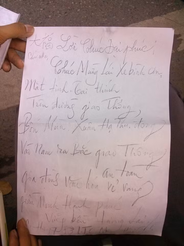 Những bài thơ nghệch ngoạc nhưng tràn đầy cảm xúc