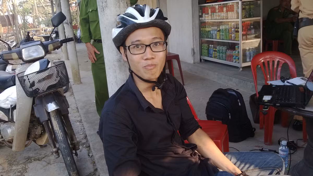 Chàng thanh niên Phạm Thanh Tùng