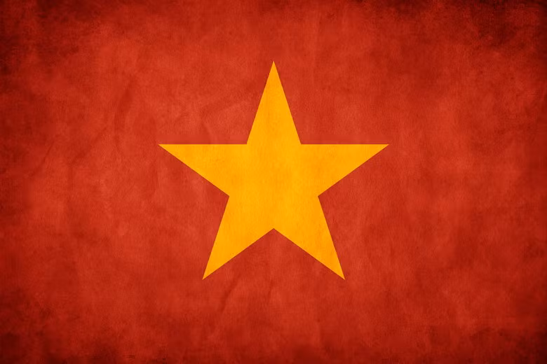 Sau thành công của Cách mạng Tháng Tám, ngày 2/9/1945, Chủ tịch Hồ Chí Minh đã đọc bản Tuyên ngôn Độc lập, khai sinh ra nhà nước Việt Nam Dân chủ Cộng hòa, mở ra một kỷ nguyên mới, lần đầu tiên người dân Việt Nam có quyền ngẩng cao đầu, tự hào mình đã trở thành công dân của một nước tự do và độc lập. Với sự độc lập của Việt Nam, nhiều dân tộc bị áp bức trên thế giới đã nhìn thấy con đường mà dân tộc mình có thể lựa chọn trong sự nghiệp đấu tranh giải phóng dân tộc.