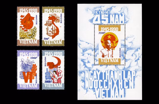 Bộ tem "Kỷ niệm 45 năm ngày thành lập nước CHXHCN Việt Nam" gồm 04 mẫu, 01 Bloc, phát hành năm 1990.