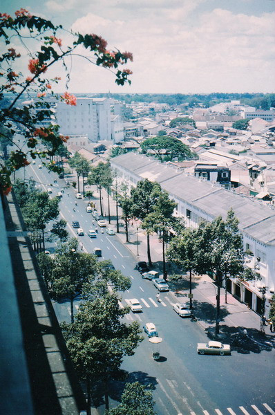 Ngã tư Đề Thám - Trần Hưng Đạo.