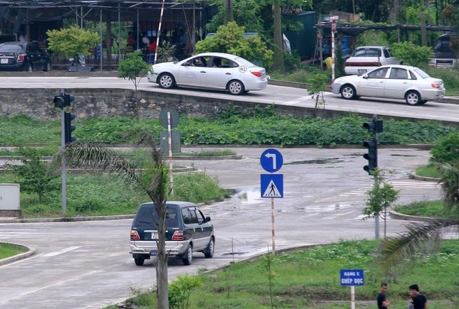 Kiem soat chat chat luong dao tao, sat hach cap giay phep lai xe