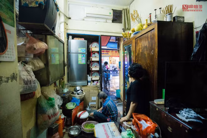 Cuoc song tai nhung can nha o chuot giua long Ha Noi-Hinh-6