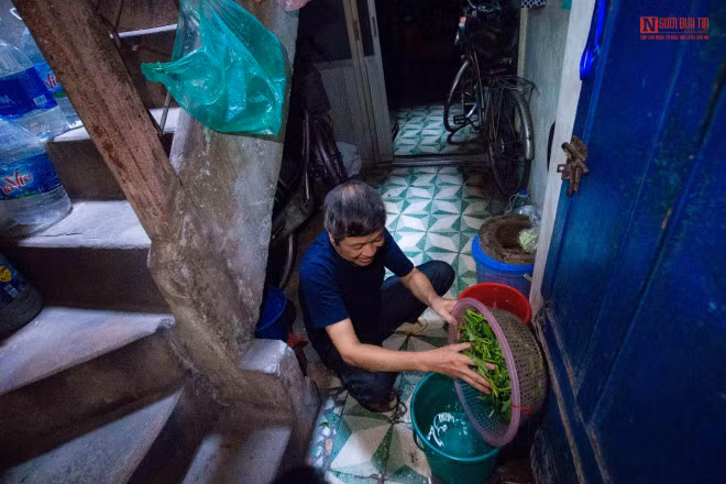 Cuoc song tai nhung can nha o chuot giua long Ha Noi-Hinh-9