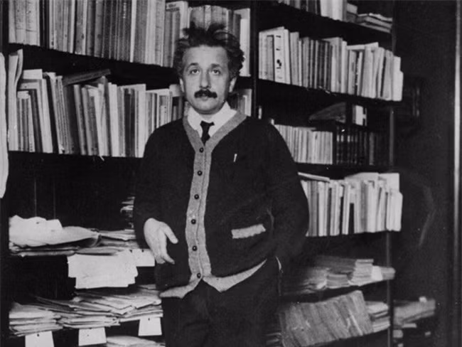 Einstein gui con gai: Cau chuyen dep chi la dieu hu cau?-Hinh-2