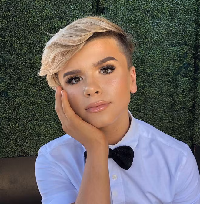 Tài năng của Reuben nhanh chóng nhận được sự chú ý từ công chúng quốc tế. Không chỉ được mời làm khách mời của hai chương trình nổi tiếng Little Big Shots và The Ellen DeGeneres Show, cậu bé trở thành nghệ sĩ trang điểm chuyên nghiệp, hợp tác với nhiều ngôi sao và thương hiệu nổi tiếng, trong đó có Kim Kardashian.