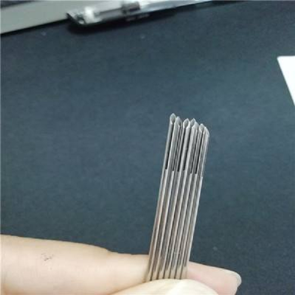 Nu sinh 20 tuoi lieu minh di 'hien' trung de mua iphone 12-Hinh-2