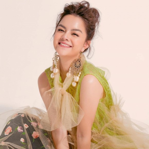 Pham Quynh Anh duoc nguoi la tang 3 ty va mot chung cu-Hinh-3