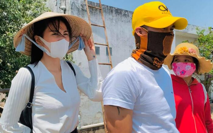 Thuy Tien bi ke xau gia mao tai khoan de lua tien quyen gop-Hinh-5