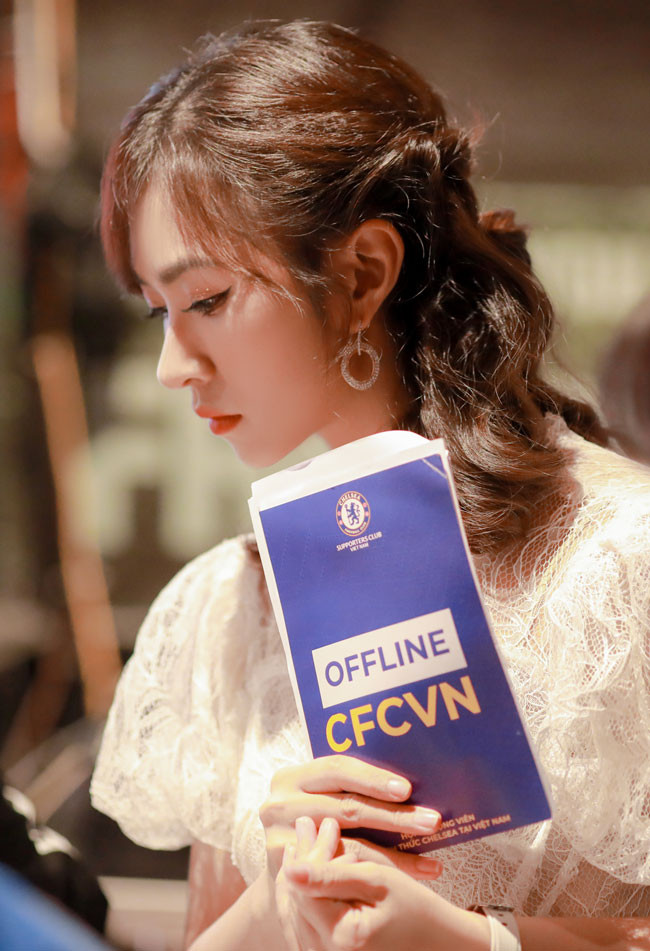 Minh Châu chia sẻ, "Mình đến FC Chelsea để tìm được tiếng nói chung với những người yêu bóng đá. Bên cạnh đó, được học hỏi giao lưu với mọi người và cùng xây dựng một FC lớn mạnh, phát triển và biết san sẻ với cộng đồng".