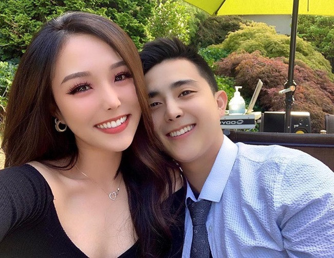 Cô nàng từng nổi tiếng cộng đồng mạng vì có màn giảm cân, lột xác thành công. Sau khi sở hữu vóc dáng và nhan sắc chuẩn hotgirl, cô còn khiến dân tình trầm trồ vì chuyện tình với người yêu điển trai Kwon Giwan (26 tuổi, quê Hàn Quốc, hiện đang sinh sống tại Canada).