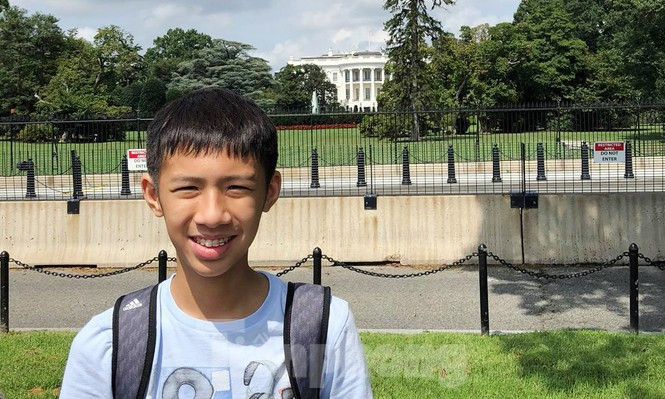 Du học sinh Mỹ đấu giá tranh để ủng hộ miền Trung lũ lụt - Hình 2 Du hoc sinh My dau gia tranh de ung ho mien Trung lu lut-Hinh-2