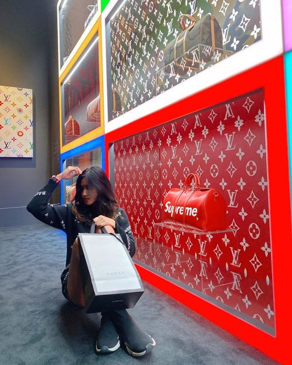 Rich kid Viet ra duong phu kien gia ca ty dong-Hinh-8