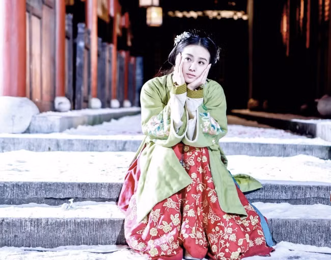 Phi tan chet doi o tuoi 18: Mang thai 10 thang chua sinh-Hinh-2