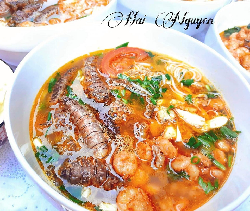 Để nấu bún hải sản ngon ngọt tự nhiên, hãy nhớ bí quyết này De nau bun hai san ngon ngot tu nhien, hay nho bi quyet nay