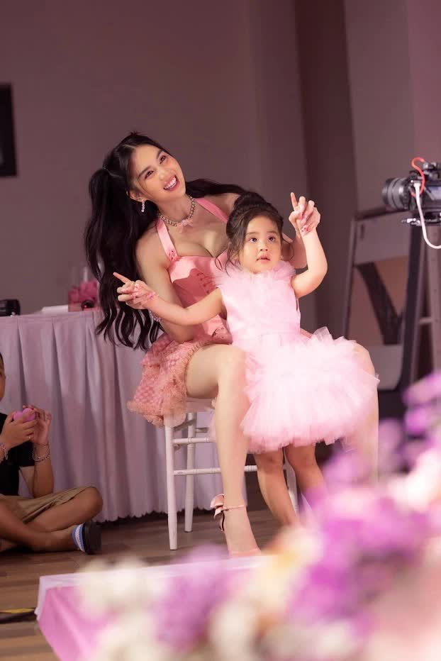 Cuoc song cua Ngoc Trinh khi khong con dai gia va scandal-Hinh-4