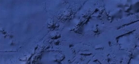 Co mot cong trinh khong lo duoi day bien o do sau 1.800 met-Hinh-2