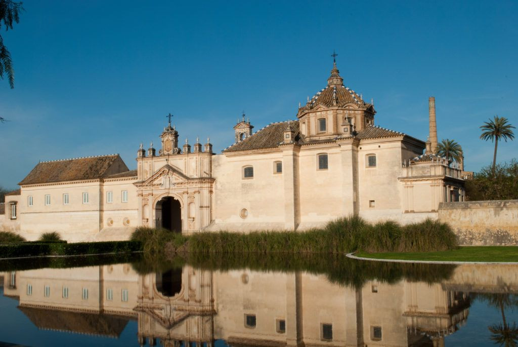 Đến năm 2006, kết quả xét nghiệm ADN cho thấy một phần di hài Columbus vẫn nằm lại Sevilla. Trong khi đó chính quyền Dominica không cho phép xét nghiệm mẫu di hài họ đang nắm giữ. Và người Dominica vẫn một mực khẳng định hài cốt Columbus chưa bao giờ rời khỏi hòn đảo này.