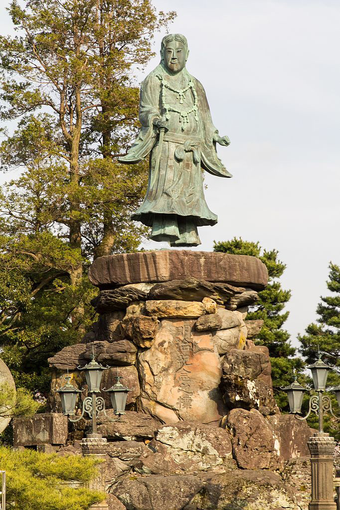 So với các ninja Nhật Bản sau này, hoàng tử Yamato không phải là một ninja theo đúng nghĩa. Ông không mặc trang phục màu đen và không áp dụng các kỹ thuật điêu luyện khiến ninja Nhật Bản trở thành huyền thoại trong lịch sử.