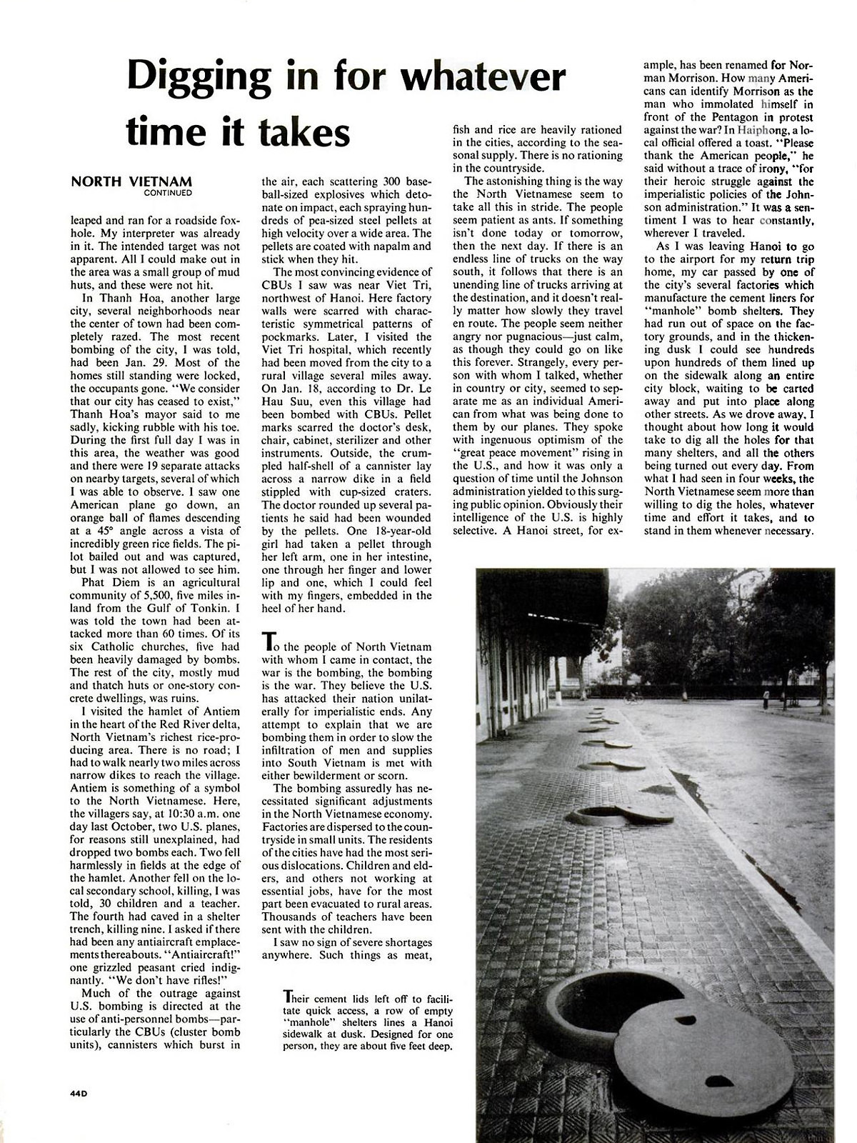 Hình ảnh hố tránh bom trong bài viết "Bắc Việt Nam trong vòng vây hãm" của tạp chí Life ngày 7/4/1967.