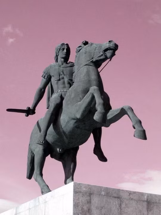 Với sức mạnh của đội quân này, Alexander Đại đế đã trở thành một nhà cầm quân đánh đâu thắng đó. Không biết đến một lần thất bại trong sự nghiệp cầm quân lẫy lừng, ông chỉ gục ngã sau một cơn bạo bệnh.