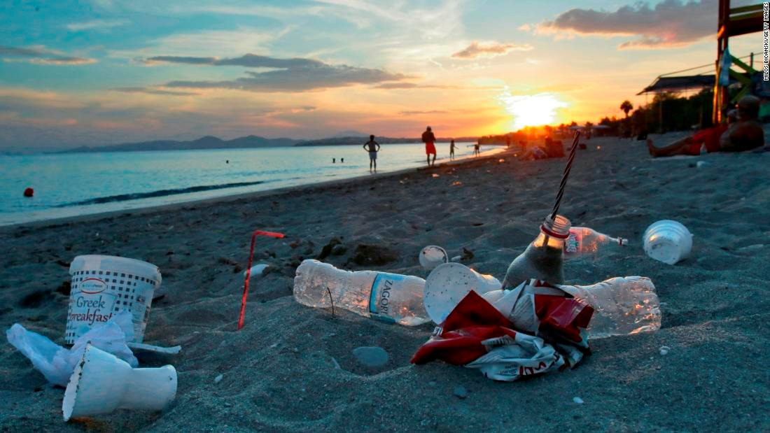 Điều đó cũng đồng nghĩa với việc, cứ mỗi phút có một xe rác thải ra đại dương.