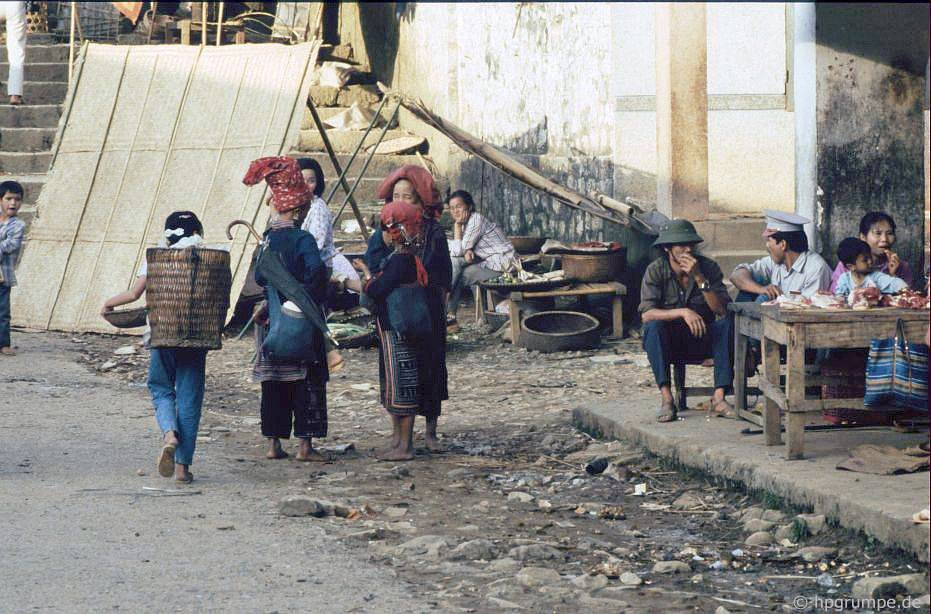 Một góc chợ Sa Pa năm 1992.