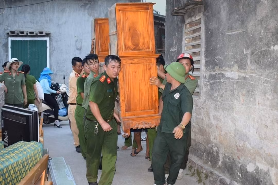 Can canh 20 tieng trong bien lua o vu chay rung thong Hong Linh-Hinh-2