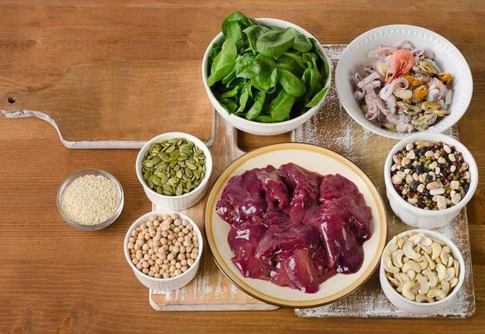 An thuc pham co chua 5 loai vitamin nay toc chac khoe, day bat ngo