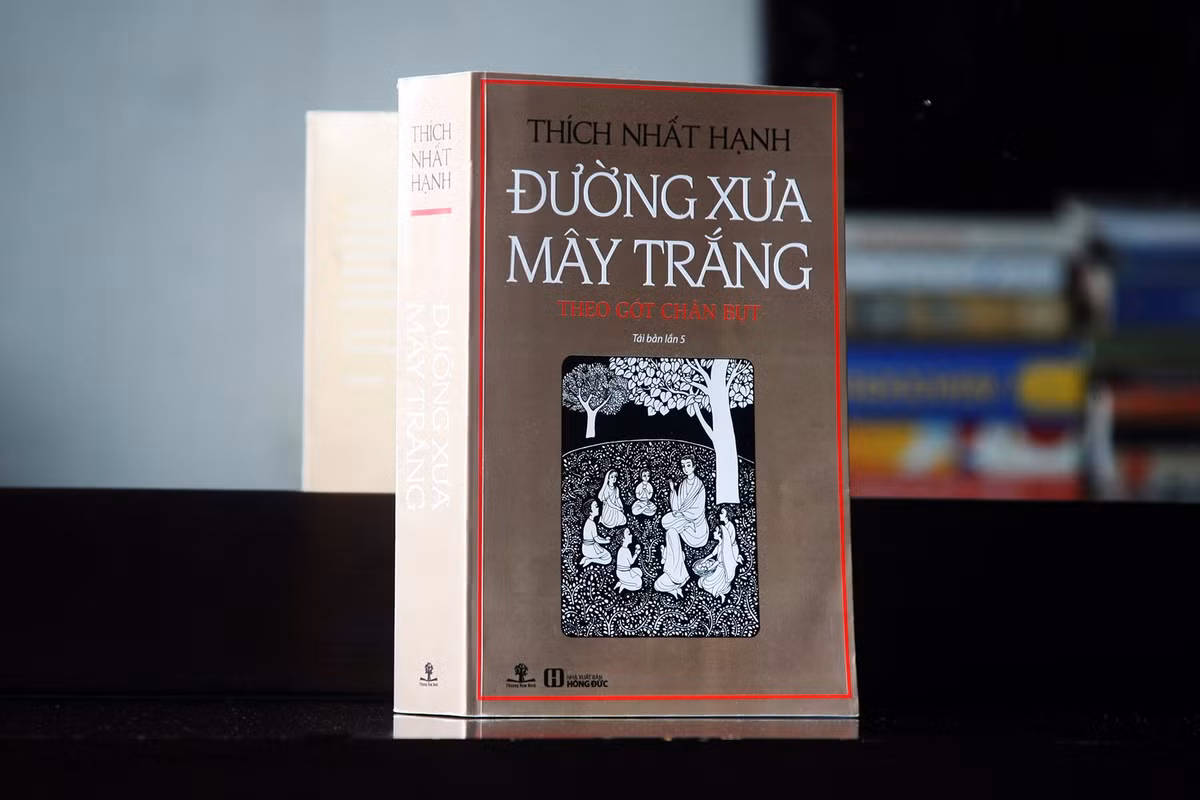 Tam huyet cua thien su Thich Nhat Hanh trao truyen qua 120 cuon sach
