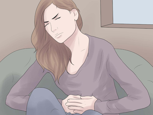 Sản dịch thường xảy ra trong vòng 6 tuần sau khi sinh, kể cả ở những người sinh thường hay sinh mổ. Một lớp niêm mạc tử cung bị bong ra làm sản phụ cảm giác như đang có kinh. Máu thường có màu sáng, sau đó chuyển sang đỏ sẫm rồi hồng hoặc trong, vàng. Sau đó sẽ hết.