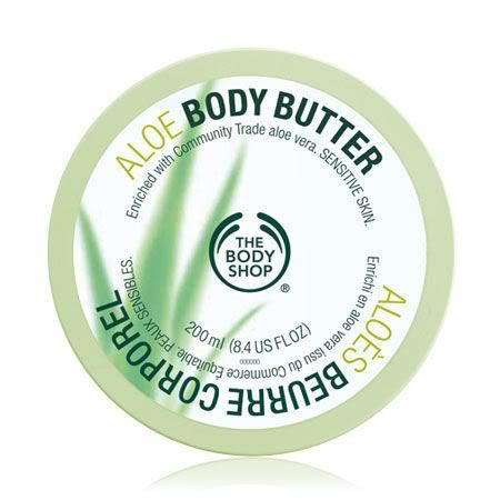 Kem dưỡng ẩm tinh chất lô hội của The Body Shop. Công thức dưỡng ẩm được chiết xuất từ lô hội của The Body shop mang đến sự mịn màng ngọt ngào kể cả cho làn da khô và nẻ nhất. Cộng hưởng cùng mùi hương dễ chịu và chất kem mịn như lụa, hũ kem dưỡng ẩm này của The Body Shop là một lựa chọn đúng đắn cho những làn da khô ráp và nhạy cảm của các quý cô.