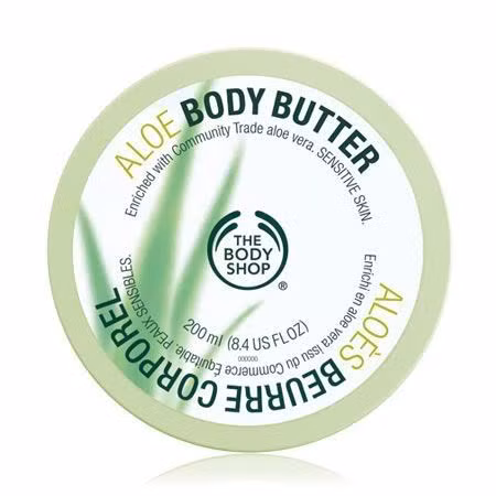Kem dưỡng ẩm tinh chất lô hội của The Body Shop. Công thức dưỡng ẩm được chiết xuất từ lô hội của The Body shop mang đến sự mịn màng ngọt ngào kể cả cho làn da khô và nẻ nhất. Cộng hưởng cùng mùi hương dễ chịu và chất kem mịn như lụa, hũ kem dưỡng ẩm này của The Body Shop là một lựa chọn đúng đắn cho những làn da khô ráp và nhạy cảm của các quý cô.
