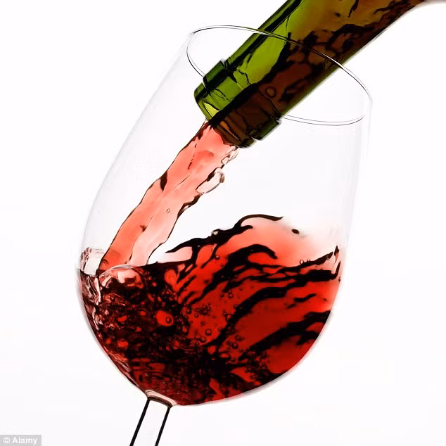 Tinh chất chống lão hóa có trong rượu vang đỏ cao gấp 10 lần vitamin E.