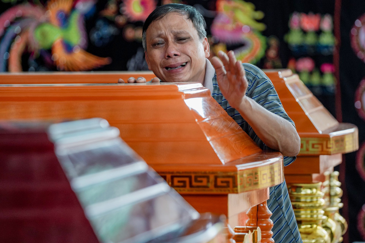Ông Nguyễn Đức Hiền, Chủ tịch UBND phường Cát Lái (TP Thủ Đức), cho biết hoàn cảnh gia đình của ông Tâm rất khó khăn. Ông Tâm làm nghề phổ thông và vợ ở nhà nội trợ. Bước đầu chính quyền địa phương đã hỗ trợ 40 triệu đồng và sẽ tiếp tục vận động chăm lo mọi chi phí cho gia đình các nạn nhân.