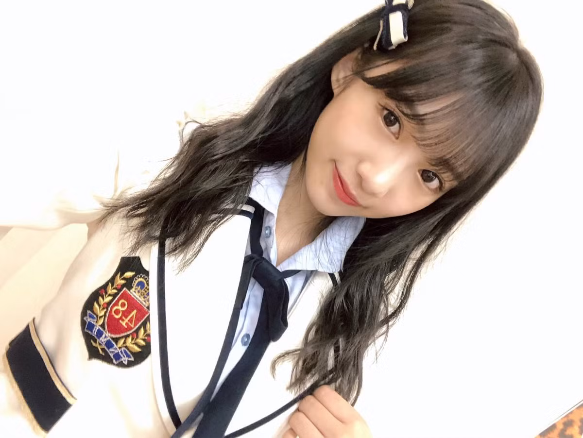 Doi tu tai tieng cua ca si Nhat lo anh qua dem voi 2 sao nam-Hinh-5