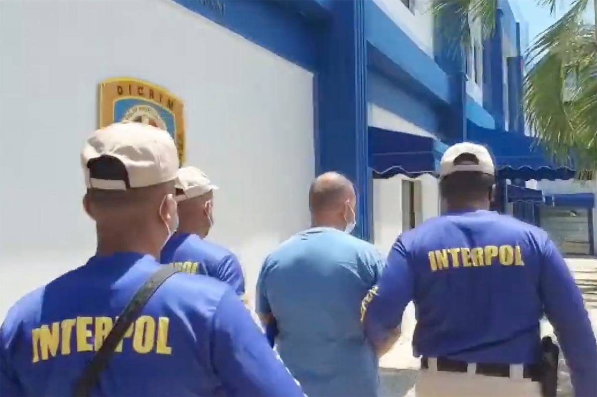 Mafia khet tieng bi bat vi lo hinh xam trong clip khoe tai nau an-Hinh-2