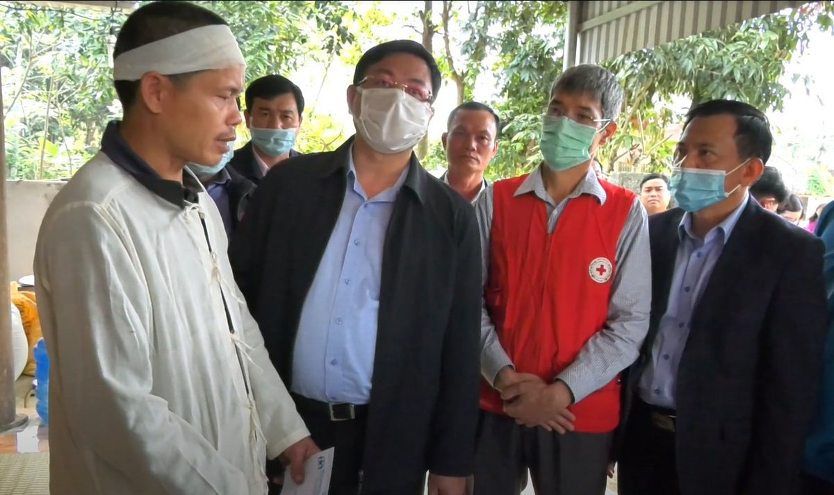 Tai nan 7 nguoi tu vong: Chuyen phu keo cuoi cung cua 5 nan nhan cung xa-Hinh-2