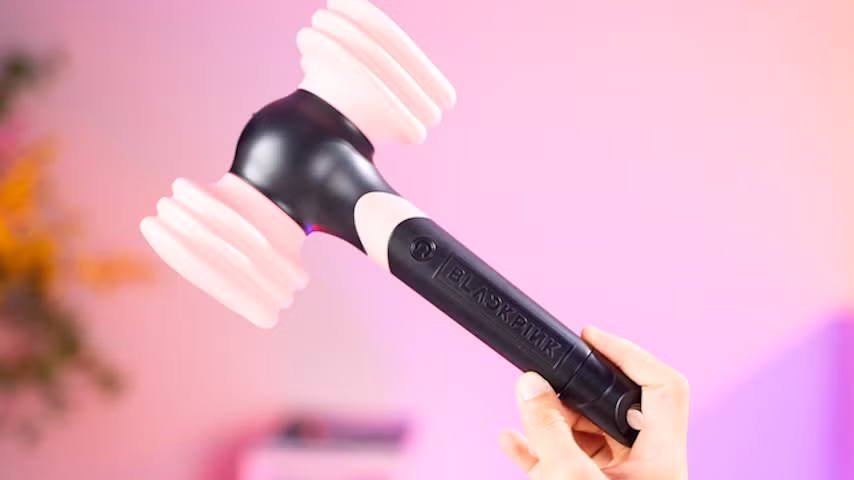 tren tay chiec bua lightstick blackpink v2 hinh 2