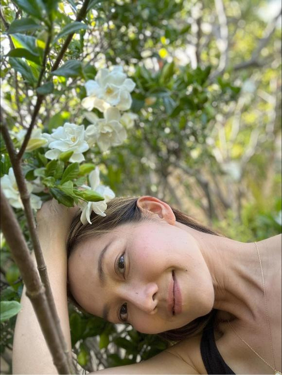 Kim Hien khoe vuon cay tai My, tiet lo ly do it xuat hien tren Facebook-Hinh-4