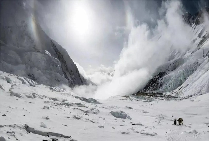 Vi sao nhung nguoi bo mang tren dinh Everest se phai nam tai do mai mai?-Hinh-2