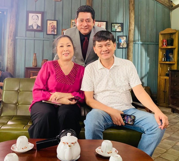 Ngoại hình khác lạ của tài tử điện ảnh thập niên 90 - Hình 6 Ngoai hinh khac la cua tai tu dien anh thap nien 90-Hinh-6