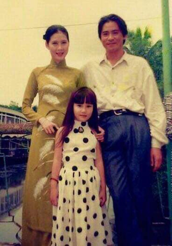 Ngoại hình khác lạ của tài tử điện ảnh thập niên 90 - Hình 2 Ngoai hinh khac la cua tai tu dien anh thap nien 90-Hinh-2