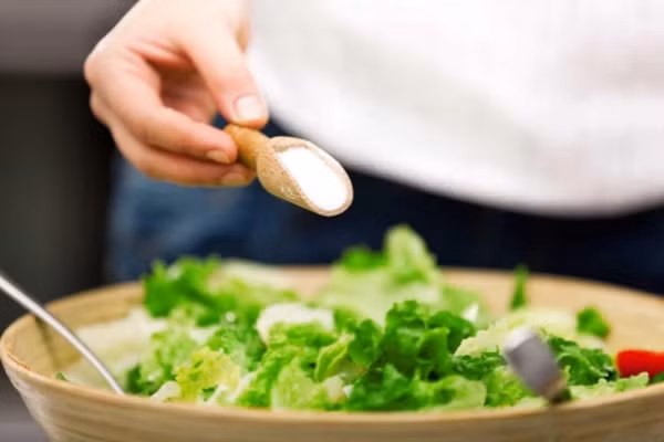 Thoi quen an sai lam nay dang am tham tan pha suc khoe cua ban-Hinh-2