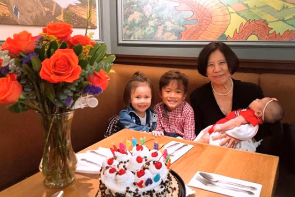 Me chong bup be Thanh Thao goc Hoa nhung gioi tieng Viet-Hinh-3