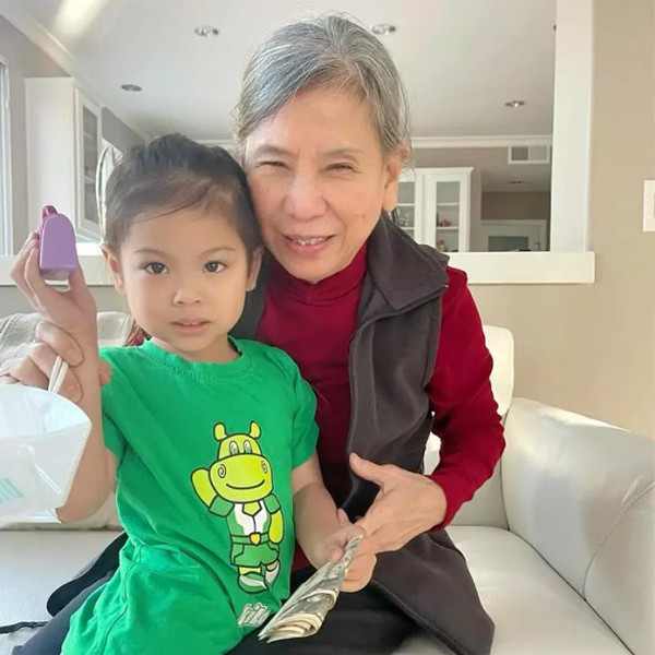 Mẹ chồng búp bê Thanh Thảo gốc Hoa nhưng giỏi tiếng Việt - Hình 7 Me chong bup be Thanh Thao goc Hoa nhung gioi tieng Viet-Hinh-7