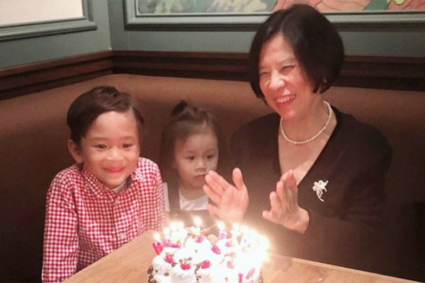 Mẹ chồng búp bê Thanh Thảo gốc Hoa nhưng giỏi tiếng Việt - Hình 2 Me chong bup be Thanh Thao goc Hoa nhung gioi tieng Viet-Hinh-2