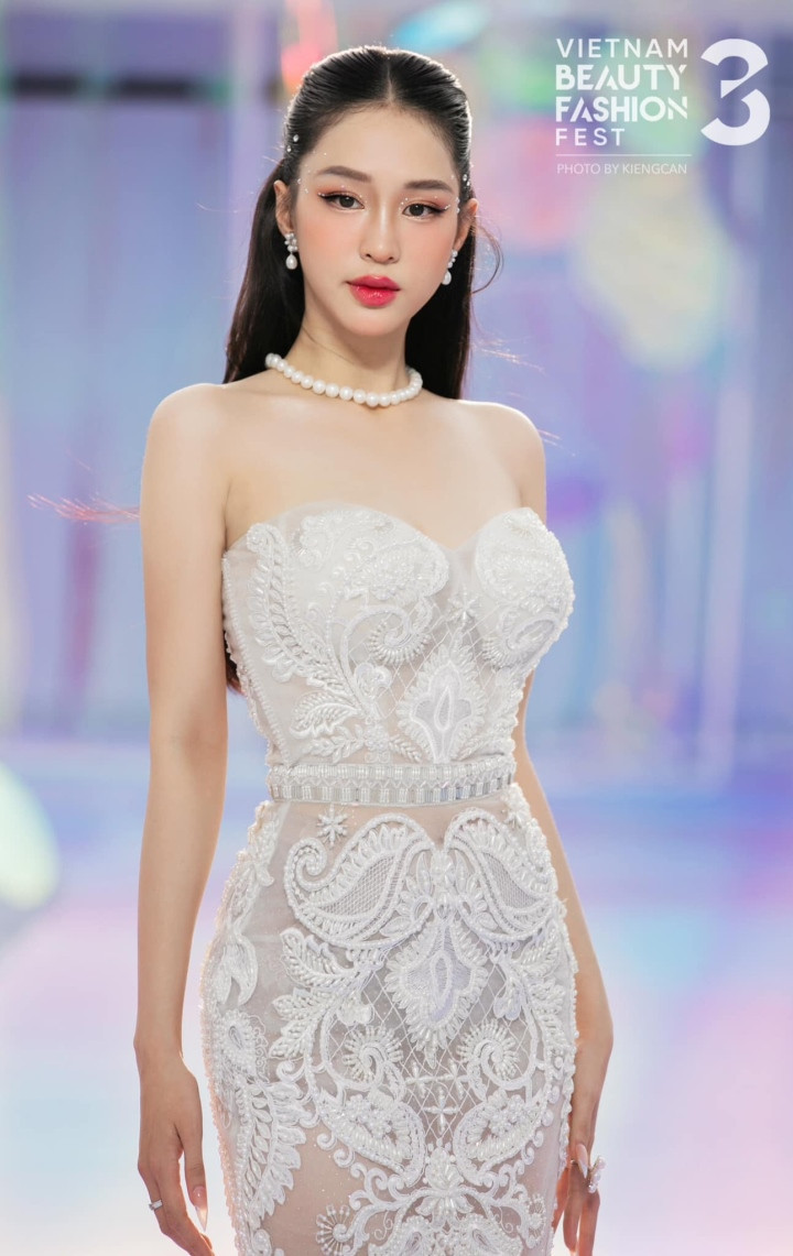 'Nang tho' tung la hoc sinh gioi Van thi Miss World Vietnam 2023-Hinh-3