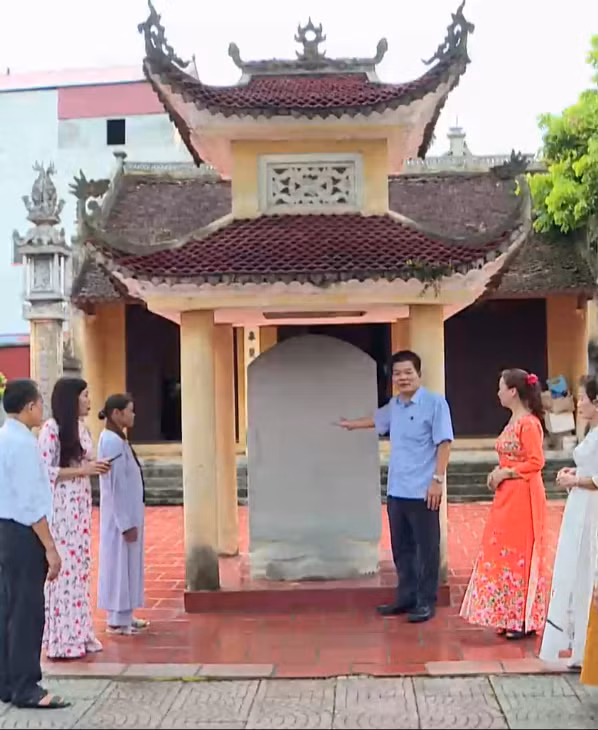 Trang nguyen nuoc Viet nao duoc yeu tinh tang ngoc?